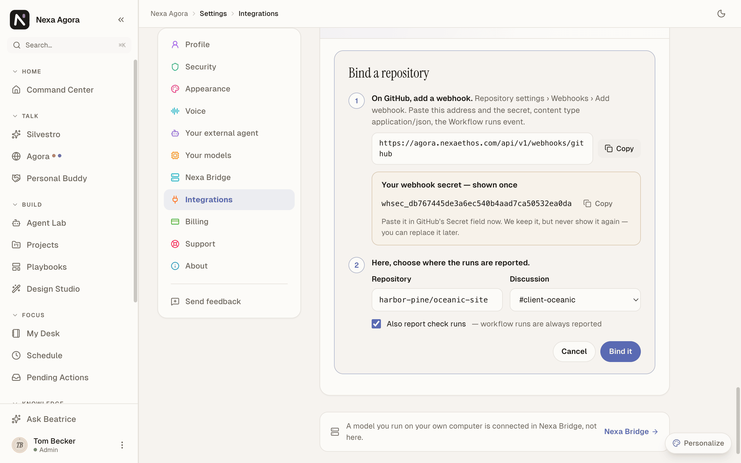 The Bind a repository form with the box "Your webhook secret — shown once", the repository harbor-pine/oceanic-site and the discussion #client-oceanic.